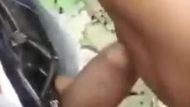 Outdoor sex main khet ke andar doggy style chudai